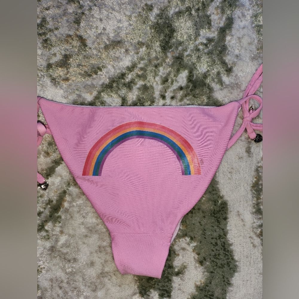 Wildfox reversible bikini bottom size small.